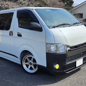 ハイエースバン GDH206V