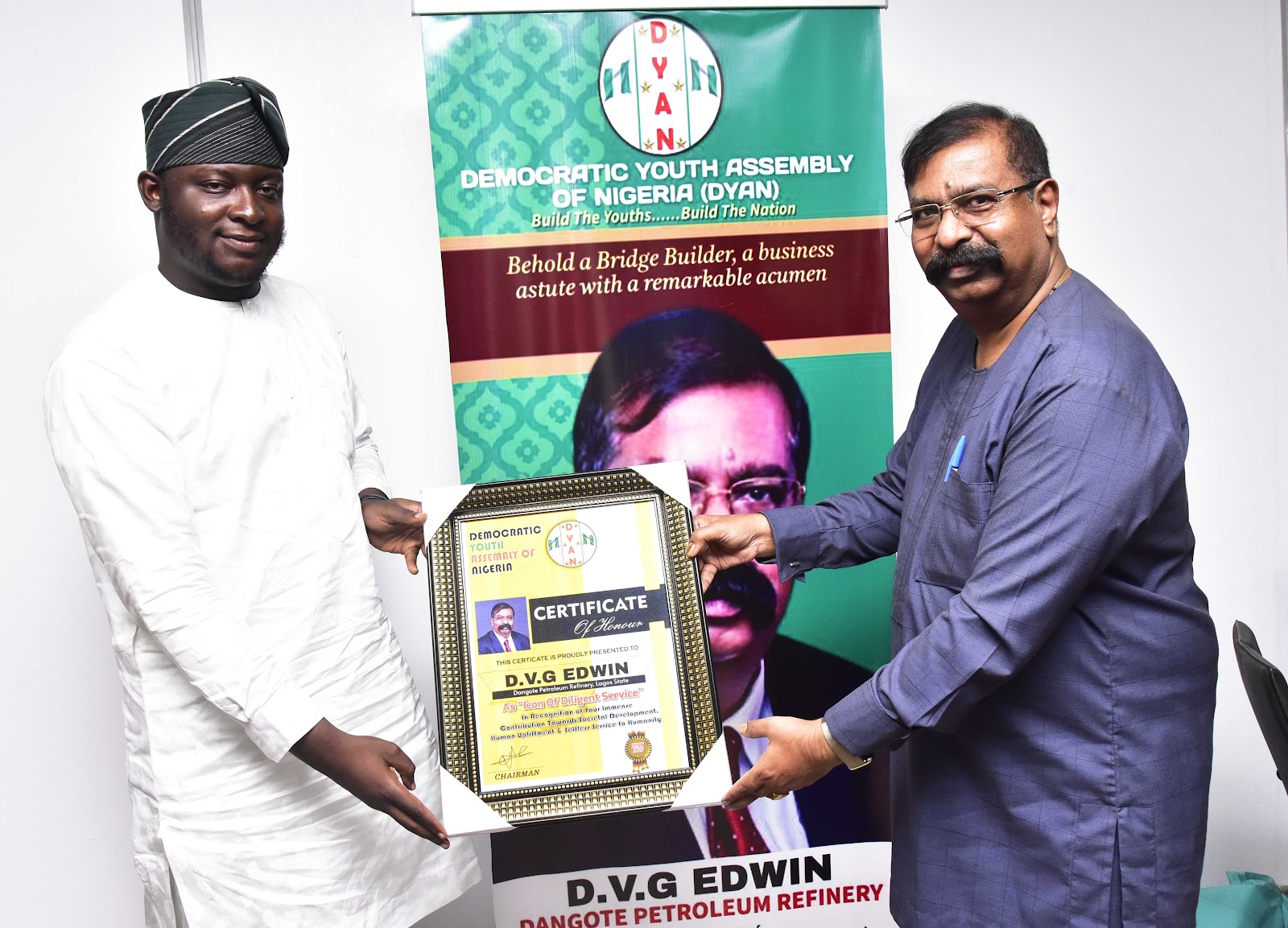 EDWIN, DANGOTE INDUSTRIES’ VICE-PRESIDENT BAGS ICON AWARD