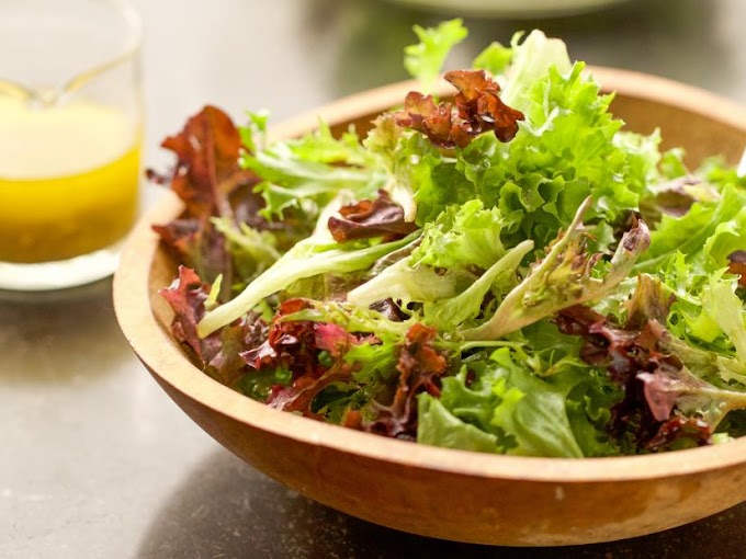 Green Salad with the Ultimate French Vinaigrette