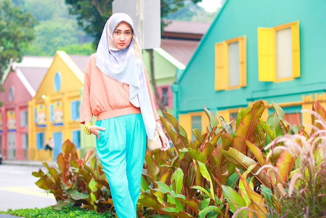 Crayons - Dian Pelangi