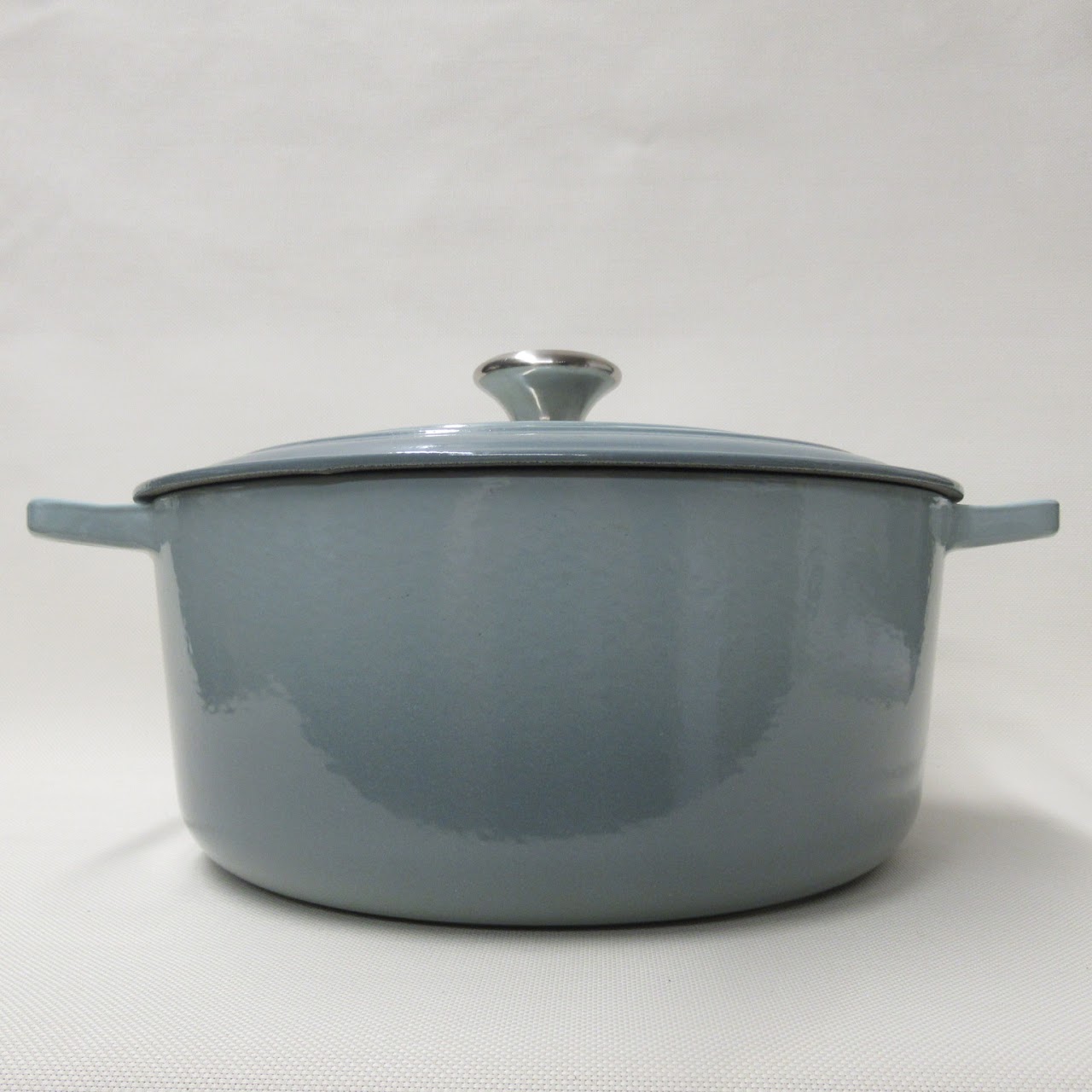 Le Creuset 7.25 qt. Signature Round Dutch Oven - Sea Salt