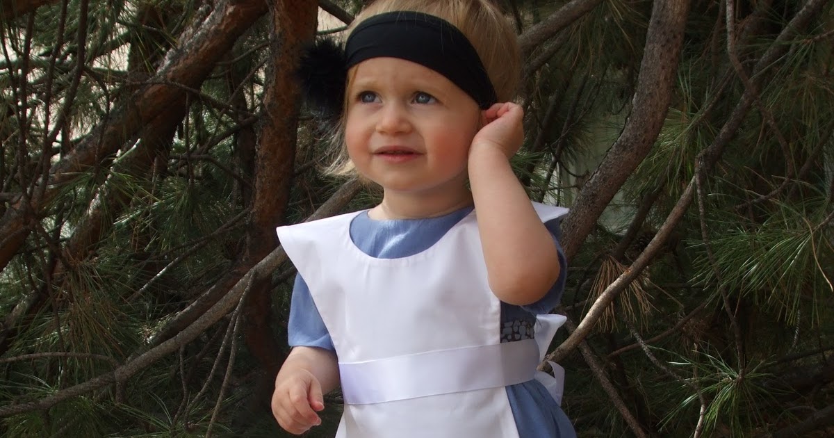 Baby DIY Alice in Wonderland Costume