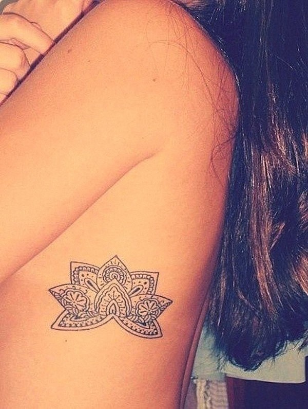 stenciled_flor_de_ltus_da_tatuagem