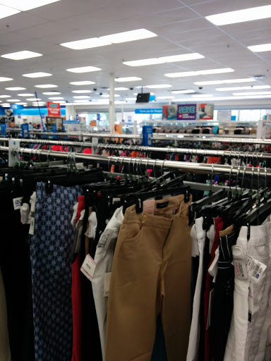 Clothing Store «Ross Dress for Less», reviews and photos, 2000 El Cerrito Plaza, El Cerrito, CA 94530, USA