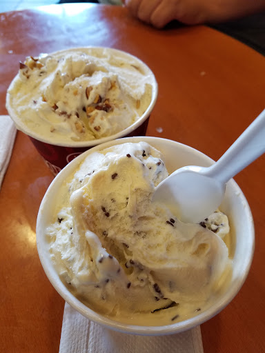 Ice Cream Shop «Cold Stone Creamery - Altamonte Springs», reviews and photos, 229 E Altamonte Dr #1110, Altamonte Springs, FL 32701, USA