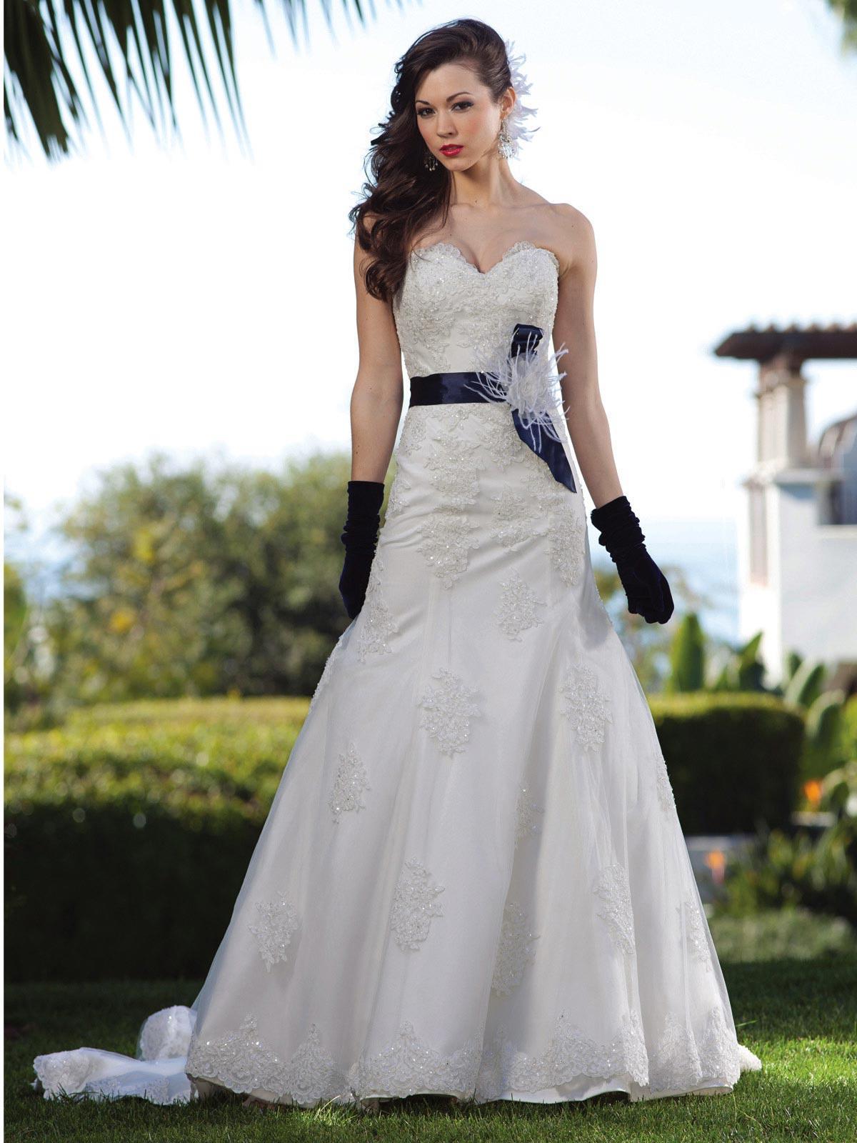 Ivory Dark Navy Wedding Dress