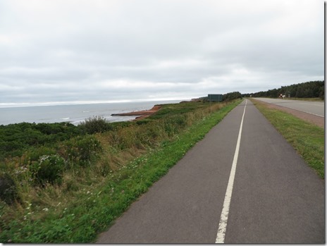 ca_pei_pei_nat_pk_bikepath