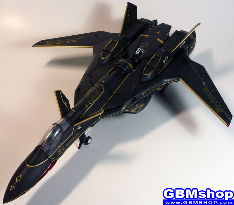 Macross VF-X VF-19A Black Excalibur Fighter Mode