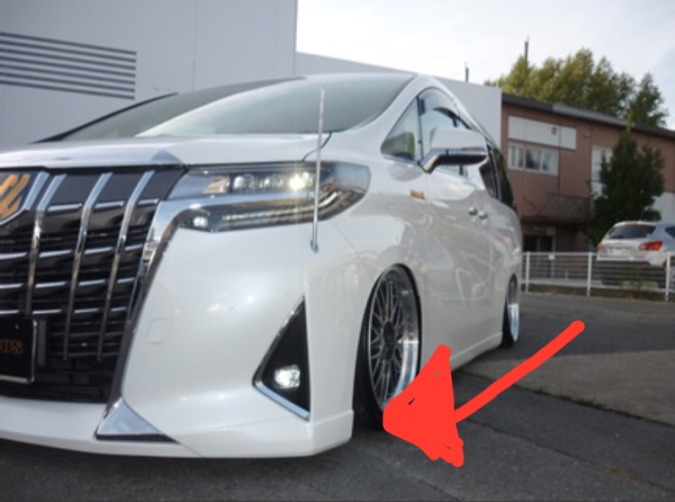 アルファードの一眼レフ初心者・裏組み・カメ活練習・なんて日だ！に関するカスタム事例の投稿画像1枚目