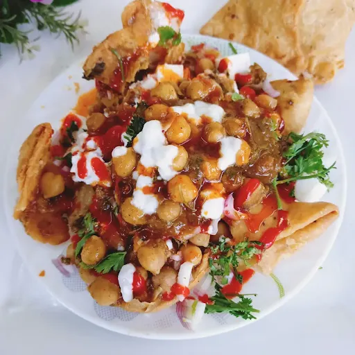 Samosa Chole Chaat