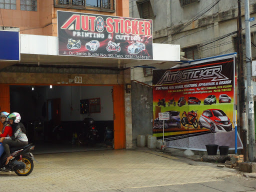 Cutting Sticker Mobil Pekanbaru