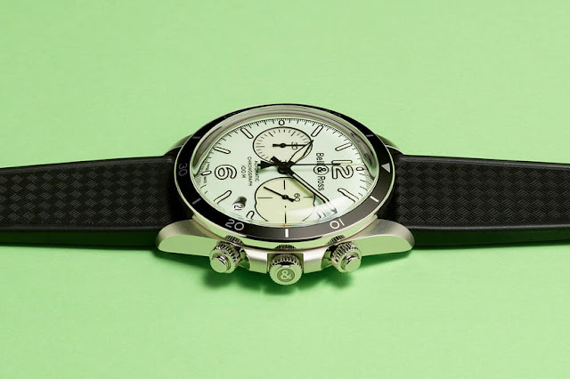 Lancement de la réplique de montre Bell & Ross BR V2-94 Full Lum 41 mm à cadran vert