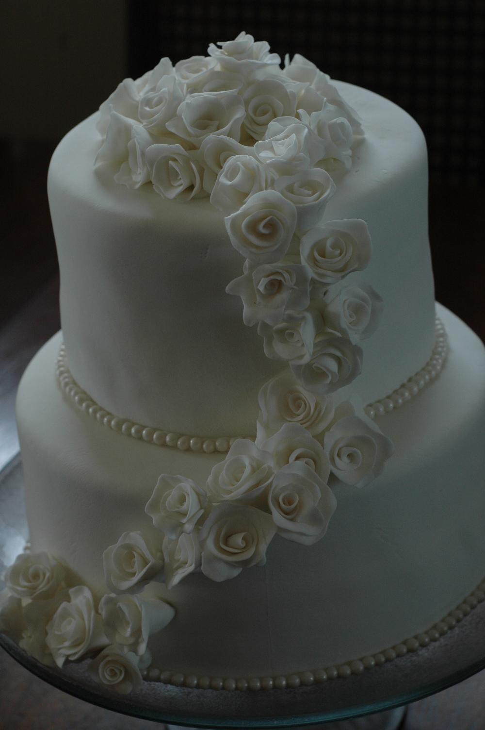 White Roses Wedding Cake