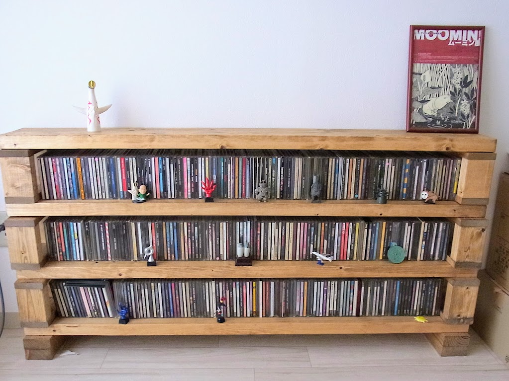 2x4材で拡張可能なCD棚をDIY きび六