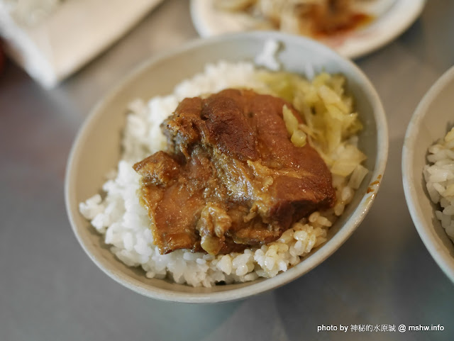 【食記】台中松香小吃爌肉飯@西區草悟道-捷運BRT科博館 : 隱藏版的台中美食? 宵夜早點的好朋友!? 中式 區域 台中市 台式 夜市小吃 宵夜 小吃 捷運美食MRT&BRT 晚餐 爌肉/滷肉飯 米糕 西區 飲食/食記/吃吃喝喝 麵食類 