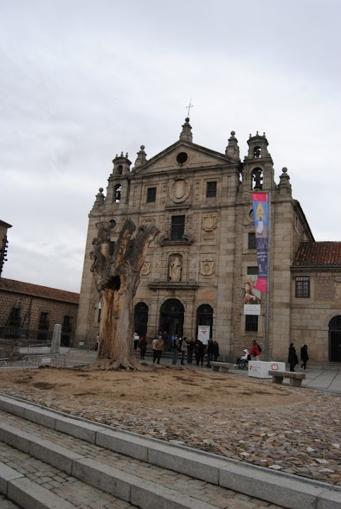 De una escapada a Ávila y Segovia - Blogs of Spain - 18/10- Ávila: De iglesias y palacios rodeadas por una enorme Muralla (31)