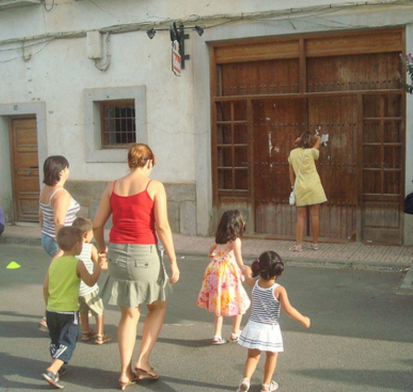 Una, dos y tres, chocolate inglés, a la pared ...