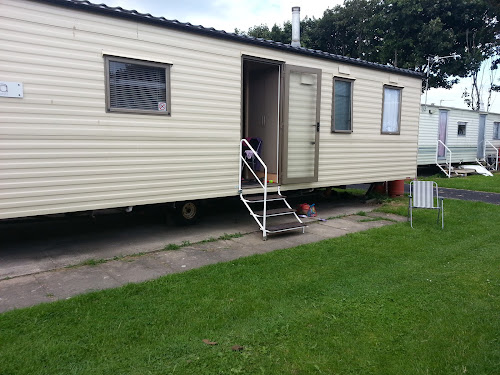 Lyons Lido Beach Caravan Park