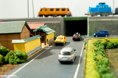 oxxo - 20110624 穿越城市的火車