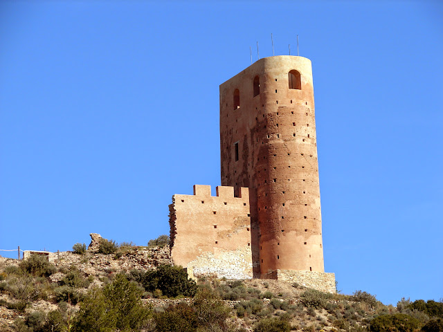 Senderismo - Castillo de Almonecir