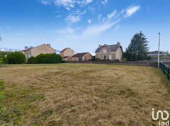 terrain à Lussac-les-Châteaux (86)