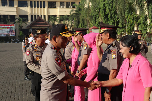 29 Personil Polda Sulsel Dinaikkan Pangkatnya, Ada Apa?