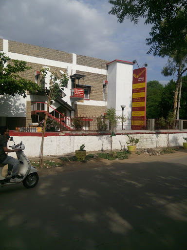 Government Post Office. Ballari City., Government post office., Station Rd, Cowl Bazaar, Ballari, Karnataka 583101, India, Shipping_and_postal_service, state KA