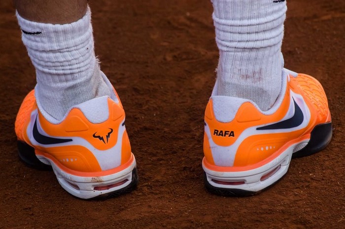 rafa-nike-air-max-courtballistec-4-3-orange-white-pe-02.jpg