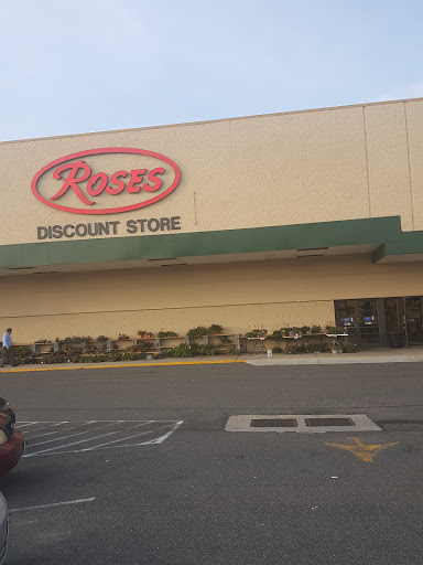 Discount Store «Roses», reviews and photos, 7706 Marlboro Pike, Forestville, MD 20747, USA