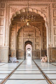 Inside view of Badshahi Masjid, Lahore