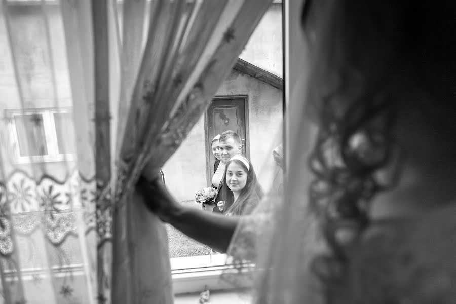 Fotografo di matrimoni Ovi Ci (naostudio). Foto del 18 giugno 2016