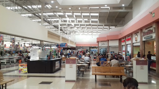 Soriana Híper - Juventud, Avenida de la Juventud, 401, Paseos de Chihuahua, 31119 Chihuahua, Chih., México, Supermercados o tiendas de ultramarinos | CHIH