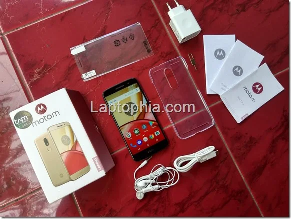 Paket Pembelian Motorola Moto M XT1663