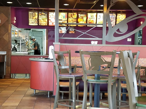 Mexican Restaurant «Taco Bell», reviews and photos, 308 E Main St, Ravenna, OH 44266, USA