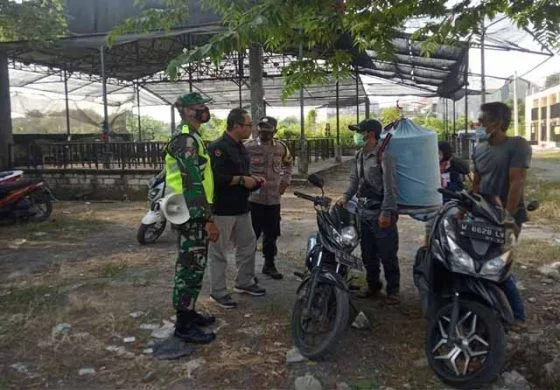 Unggah Kerumunan Kontes Burung ke Medsos, Pemuda Ini Malah Dikeroyok