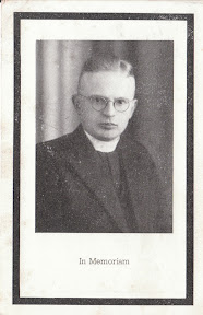 Bidprentje van de door de Duitsers omgebrachte Kapelaan de Hosson die actief was in het verzet. http://www.secondworldwar.nl/enschede/ Bidprentje van de door de Duitsers omgebrachte Kapelaan de Hosson die actief was in het verzet. http://www.secondworldwar.nl/enschede/