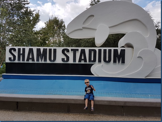 Cas bij Shamu stadium