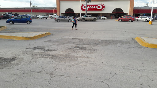 Tiendas Gran D, Enrique Cárdenas González SN, Jardín, 89840 Benito Juárez, Tamps., México, Supermercados o tiendas de ultramarinos | TAMPS