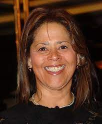 Anna Deavere Smith Net Worth, Age, Wiki, Biography, Height, Dating, Family, Career