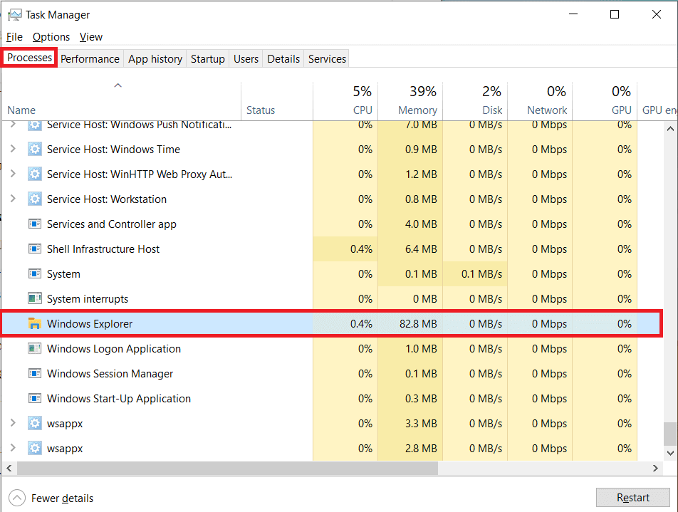 Asegúrese de estar en la pestaña Procesos del Administrador de tareas y busque el proceso del Explorador de Windows