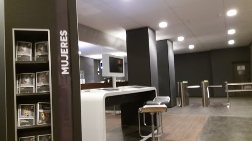 Gimnasio McFIT Valencia Puerto