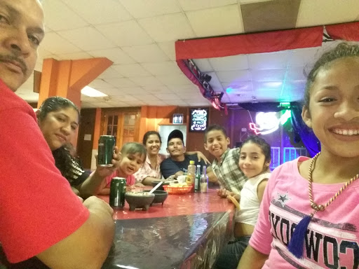 Pollos Buenavista, Calz Revolución 525, Buena Vista, 88120 Nuevo Laredo, Tamps., México, Restaurante de comida casera | TAMPS