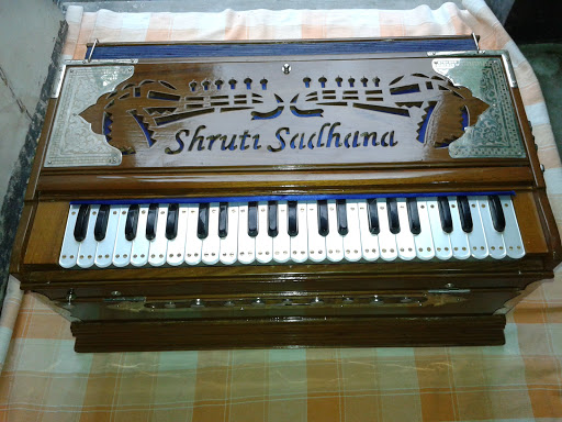 Shruti Sadhana, Dr BC Roy Sarani, Subhash Nagar 2, Rishra, West Bengal 712249, India, Musical_Instrument_Manufacturer, state WB