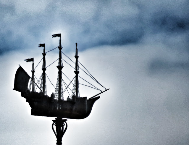 IMAGE: https://lh3.googleusercontent.com/-Xq-84tmBOYA/VWNcGaVUqDI/AAAAAAAAbTI/-87_LTdtOck/s640/IMG_3160.JPG