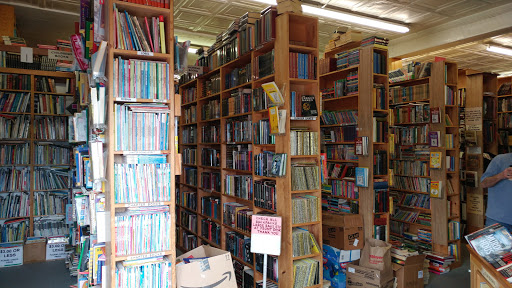 Used Book Store «Tacoma Book Center», reviews and photos, 324 E 26th St, Tacoma, WA 98421, USA