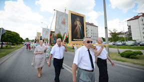 ,,Boże Ciało,,Parafia NMP.Matki Kościoła Świdnik 26.05.2016.fot.Mariusz Kiryła (1 z 1)-60.jpg