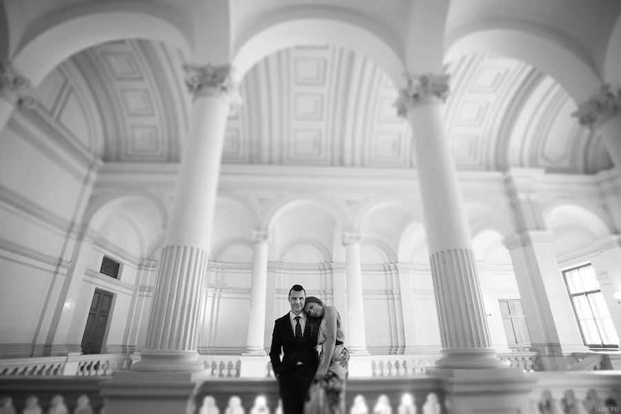 Wedding photographer Evgeniy Yakushev (eugenecouchee). Photo of 17 March 2014