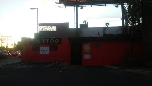 Tattoo Shop «Artistic Tattoo», reviews and photos, 664 W Camelback Rd, Phoenix, AZ 85013, USA