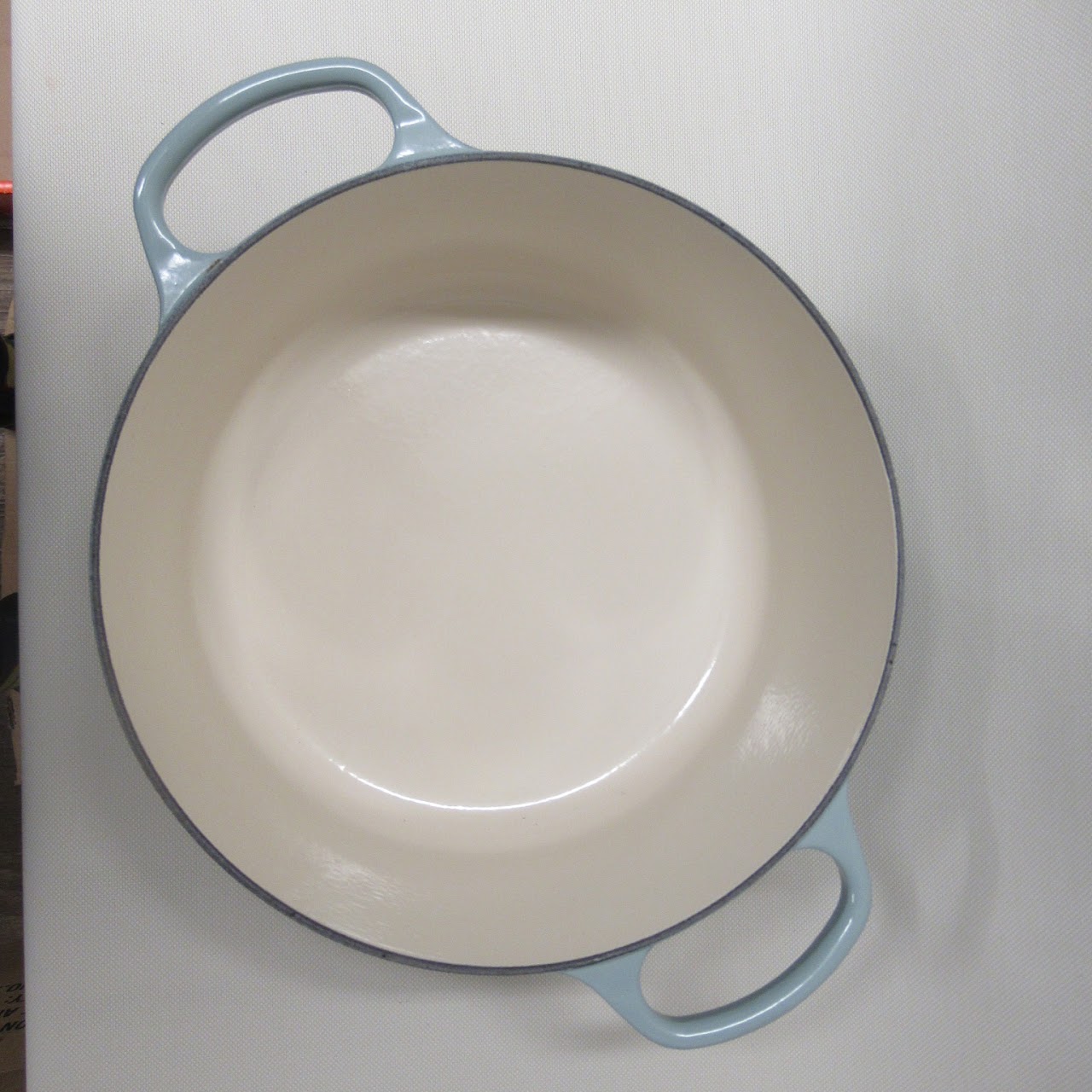 Le Creuset NEW 7.25 Qt Sea Salt Signature Round Casserole Oven