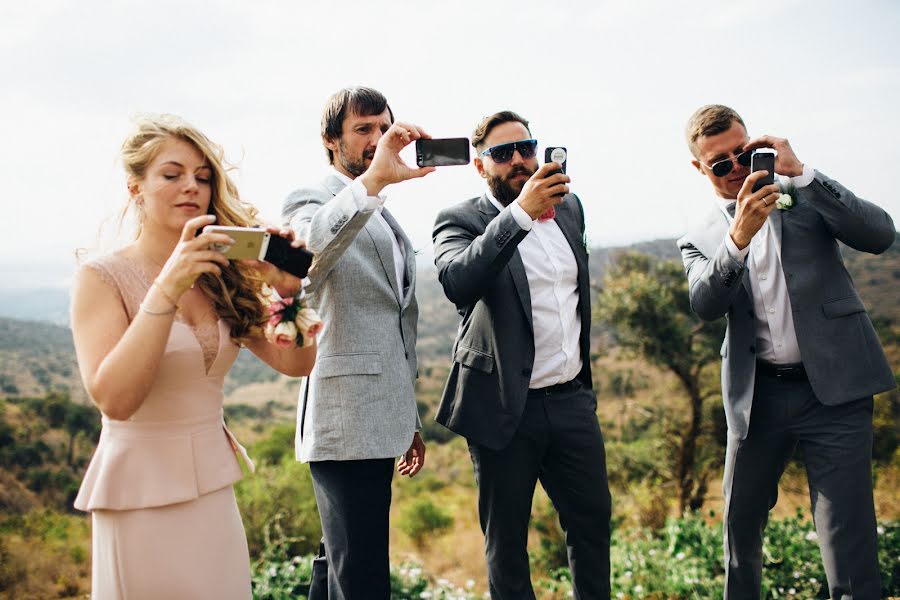 Photographe de mariage Vasiliy Tikhomirov (borabora). Photo du 24 novembre 2014